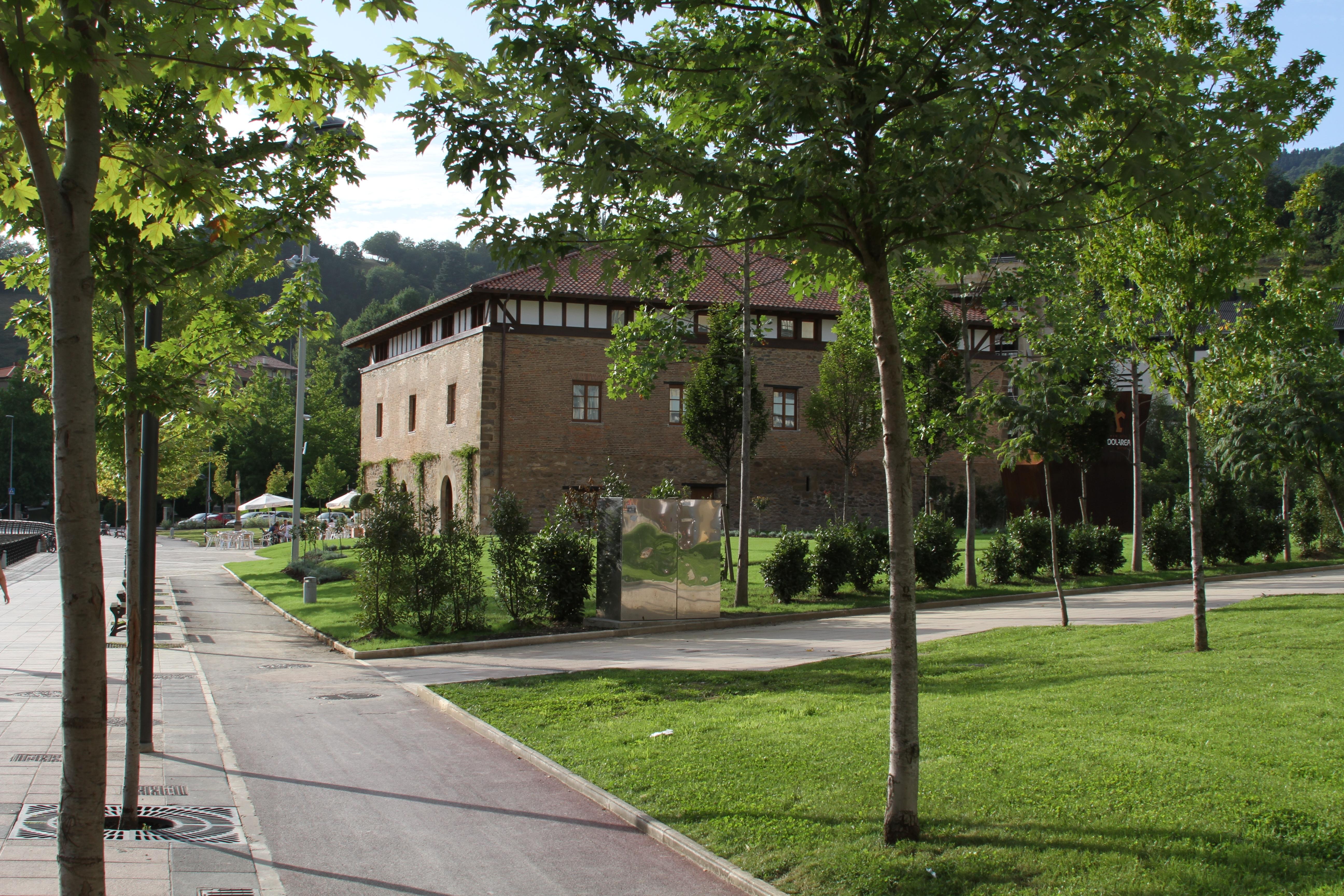 Hotel Dolarea Beasain Exterior photo